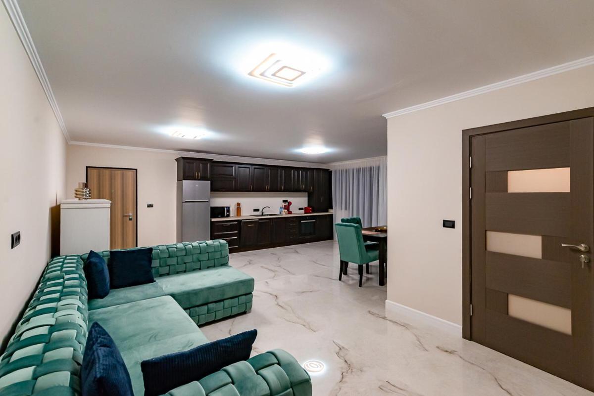 Moky Rezident Apartment Arad Exterior photo